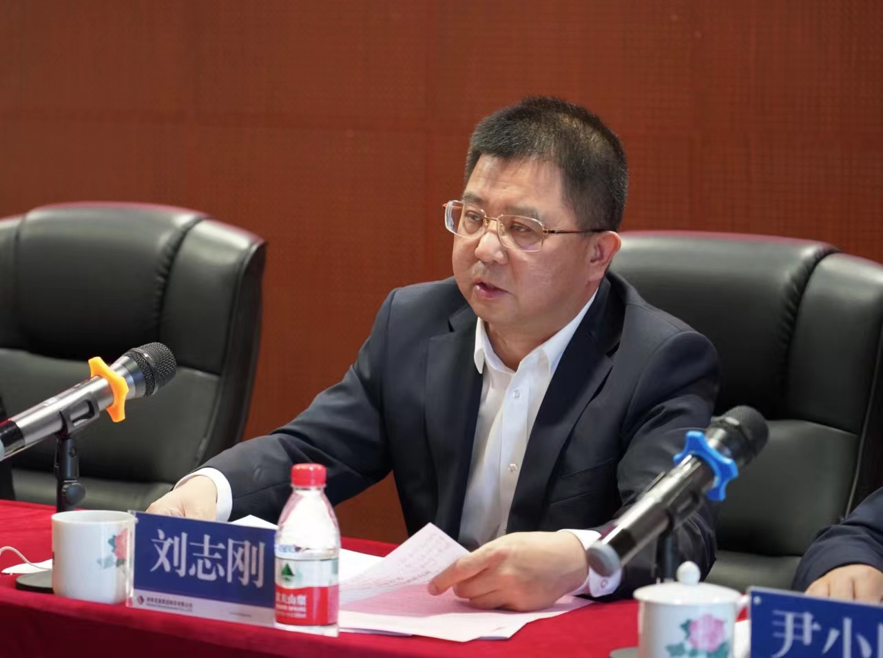 图片2.png 图片2.png